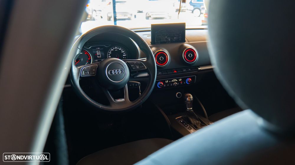 Audi A3 Limousine 1.6 TDI S tronic - 18