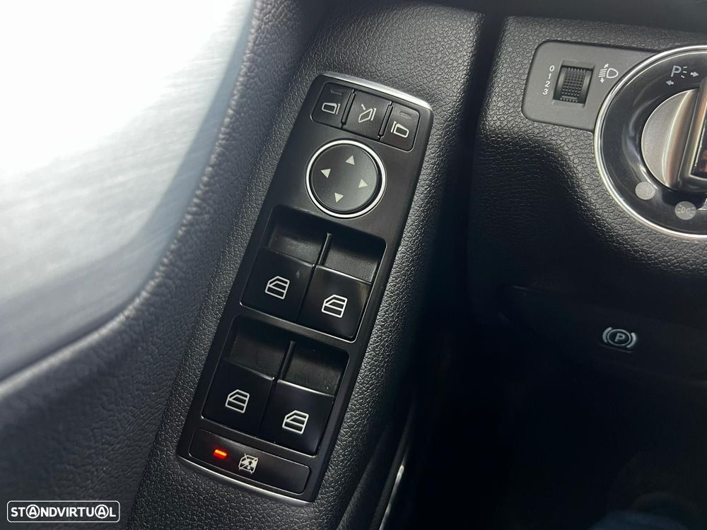 Mercedes-Benz C 180 K Elegance BlueEfficiency - 34