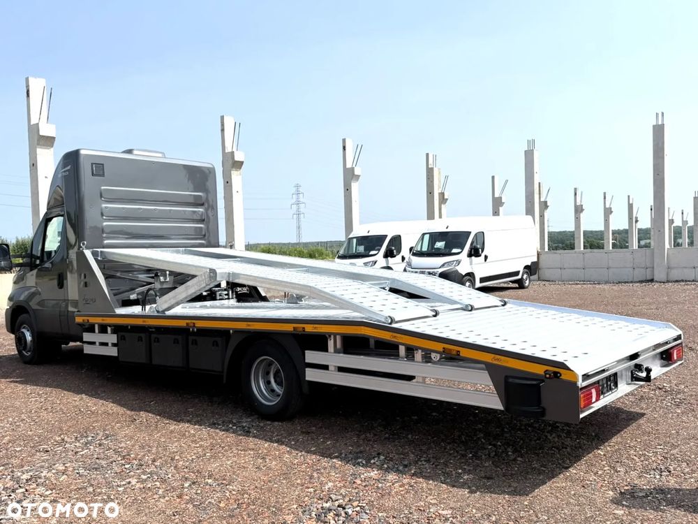 Iveco Daily 70C21A8P Laweta na dwa auta - 17