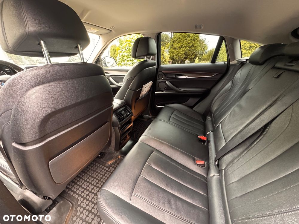 BMW X6 xDrive40d - 9