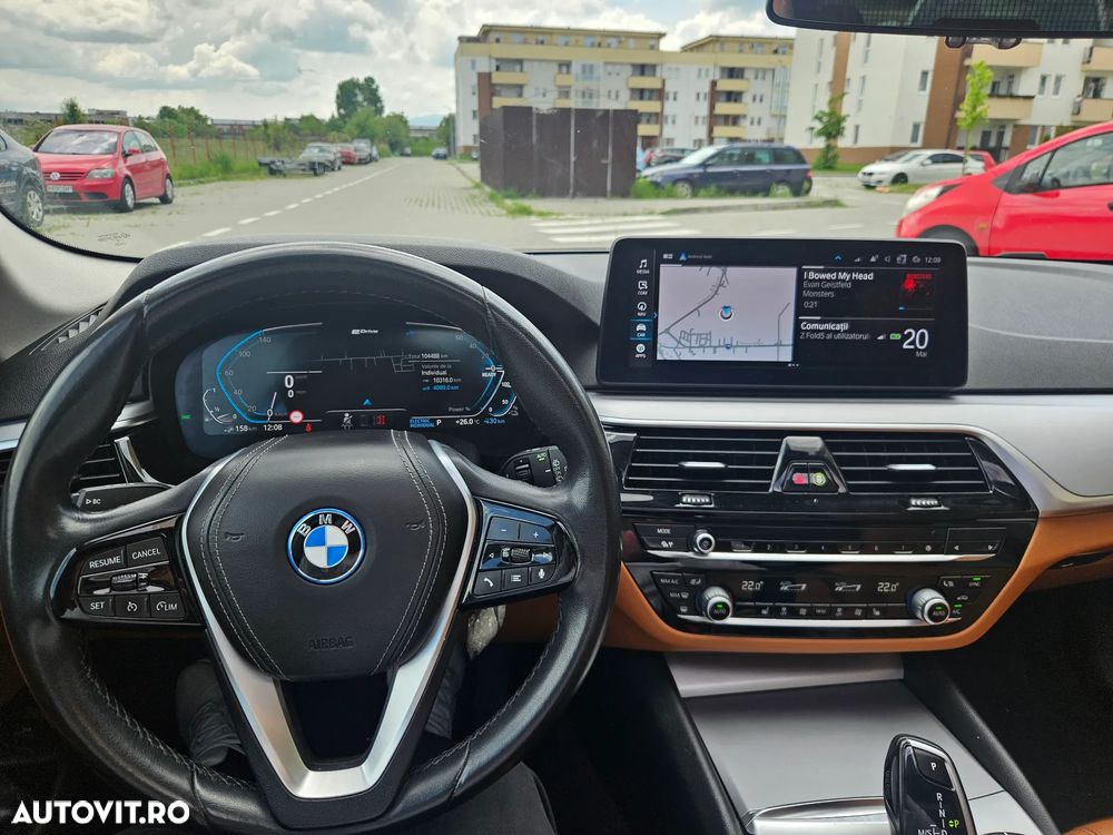 BMW Seria 5 530e xDrive AT PHEV - 8