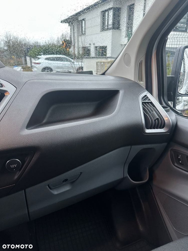 Ford Transit custom - 32