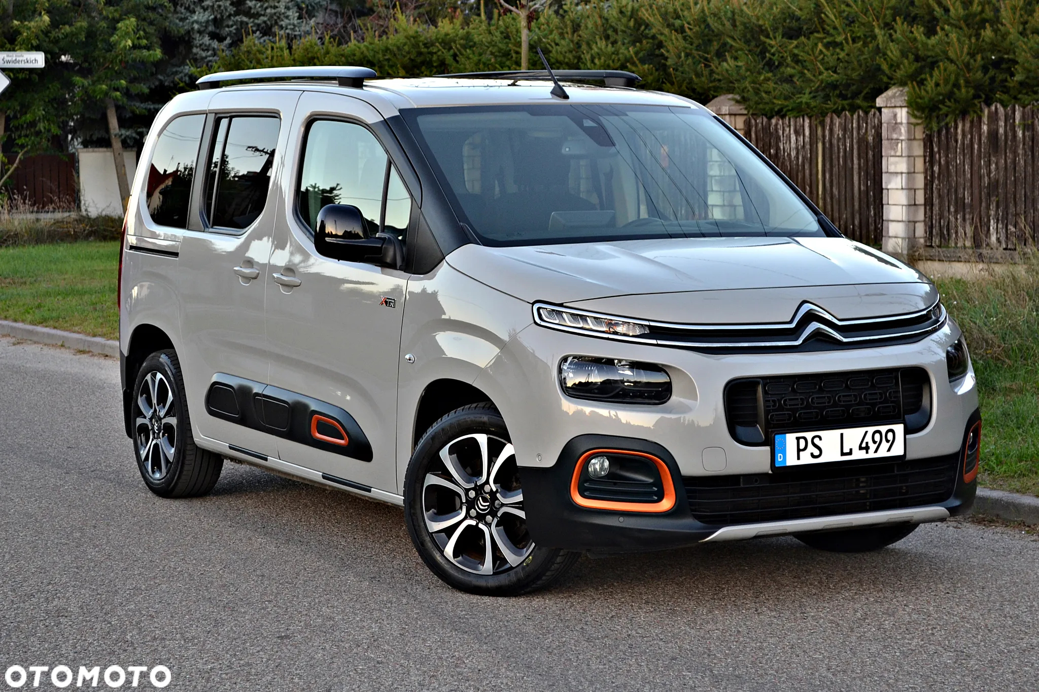 Citroën Berlingo M BlueHDi 130 SHINE - 21