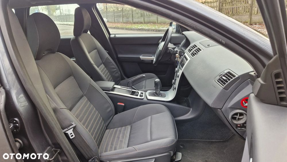 Volvo V50 D3 Momentum - 7