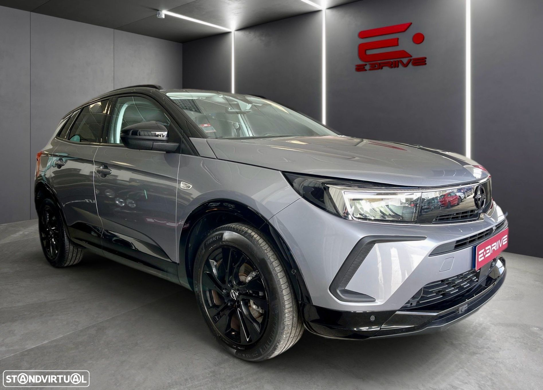 Opel Grandland 1.2 T GS Line - 4