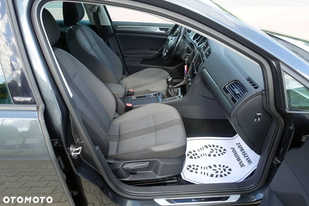 Volkswagen Golf 1.6 TDI BlueMotion Technology Allstar - 13