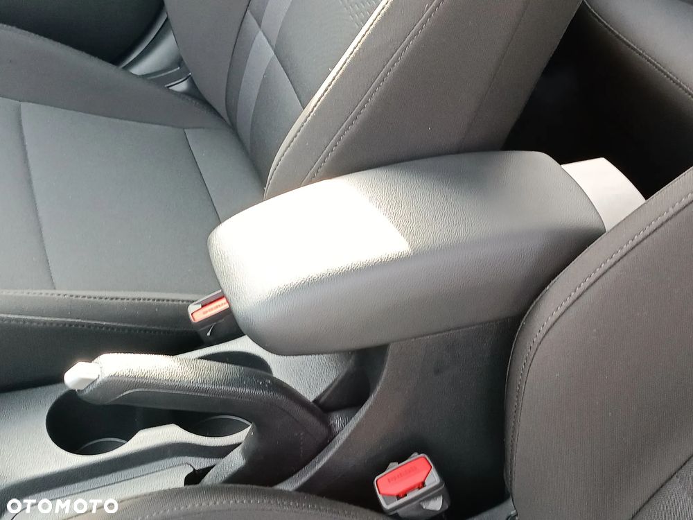 Hyundai i20 1.2 Modern - 11