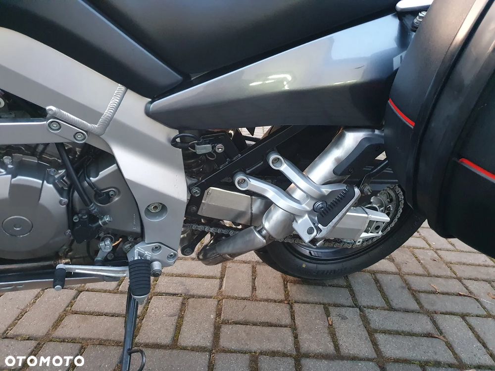 Suzuki V-STROM - 34