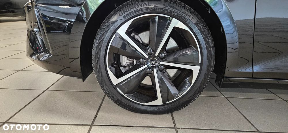 Opel Astra 1.2 T GS S&S - 13