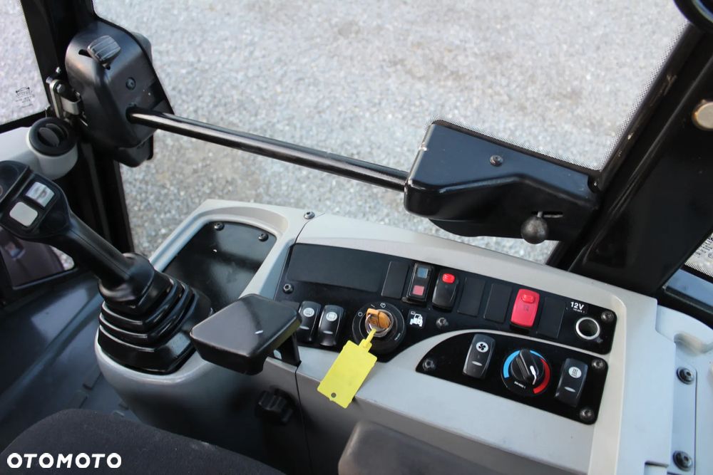 Caterpillar 907H2 Łyżka Widły Centralne Smarowanie Sprowadzona - 15