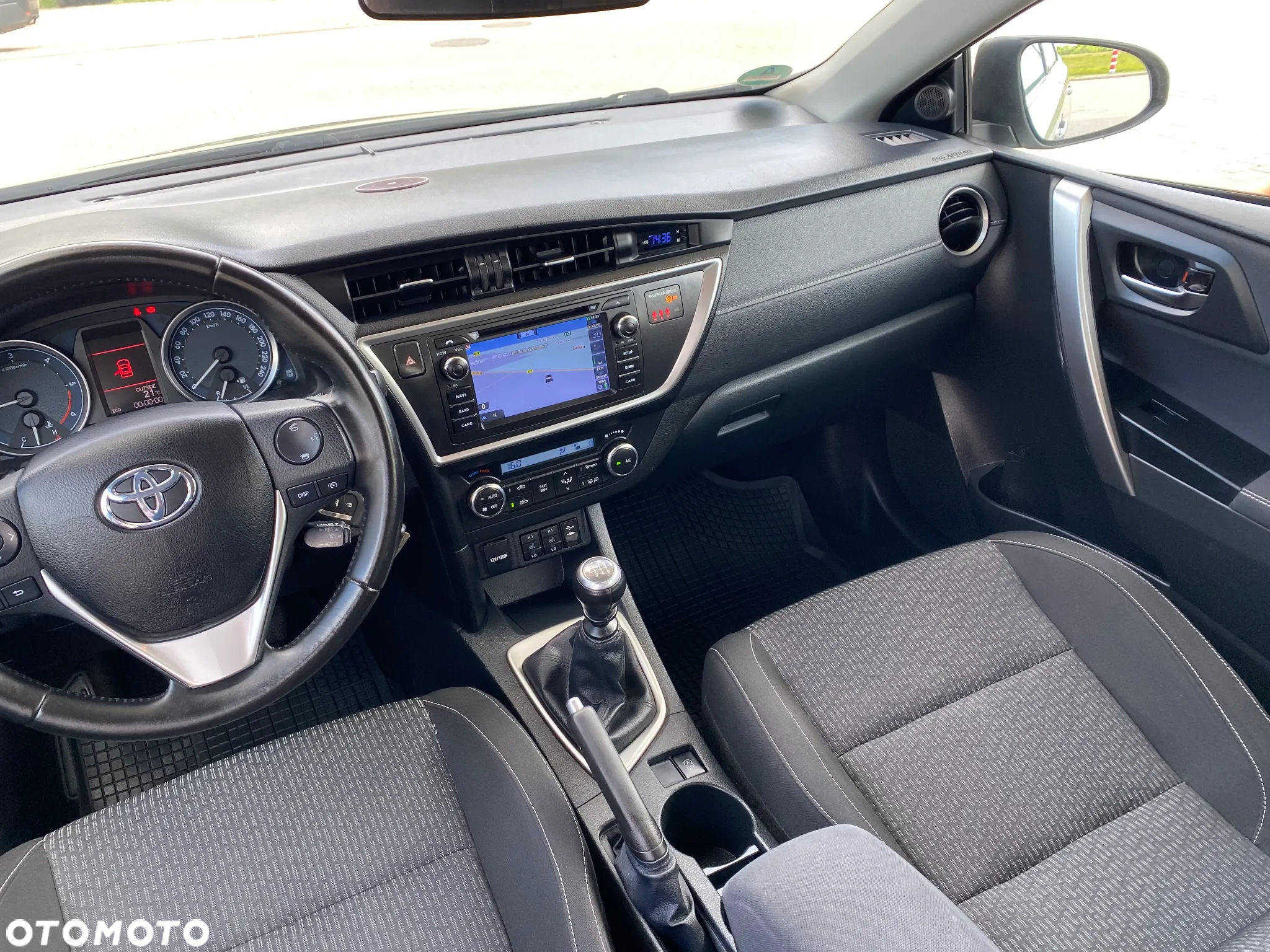 Toyota Auris - 33