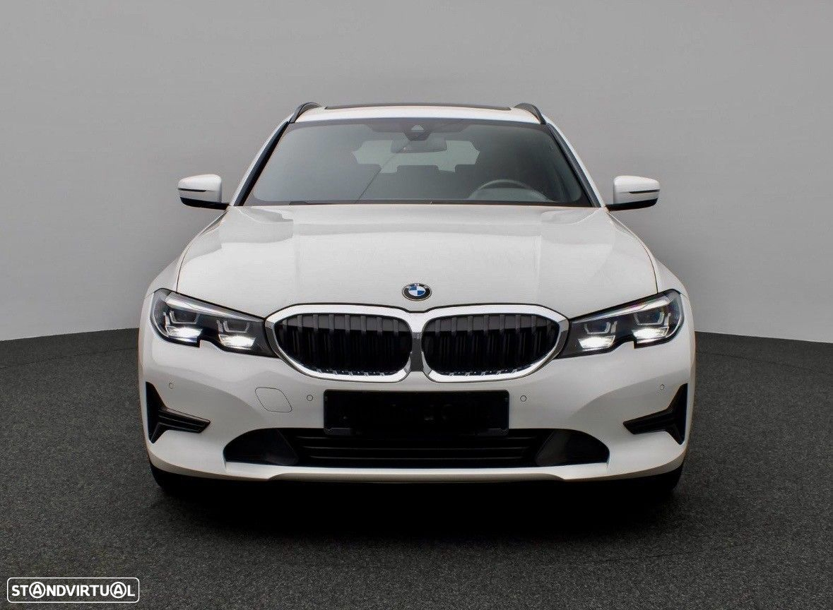 BMW 320 d Touring Aut. Sport Line - 2