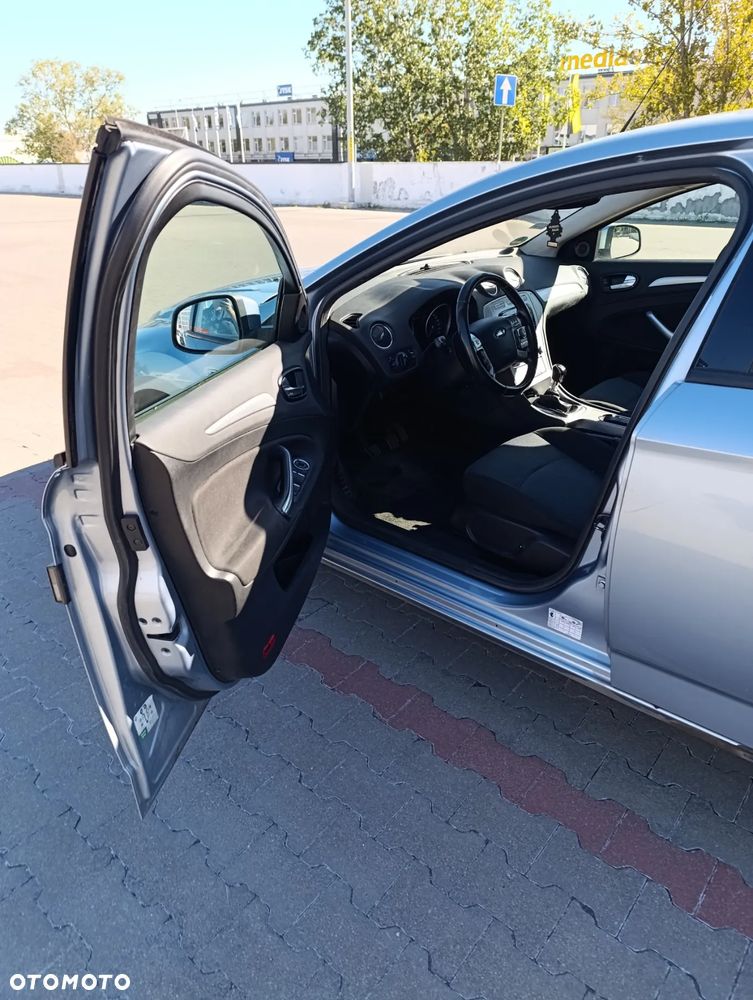 Ford Mondeo - 13