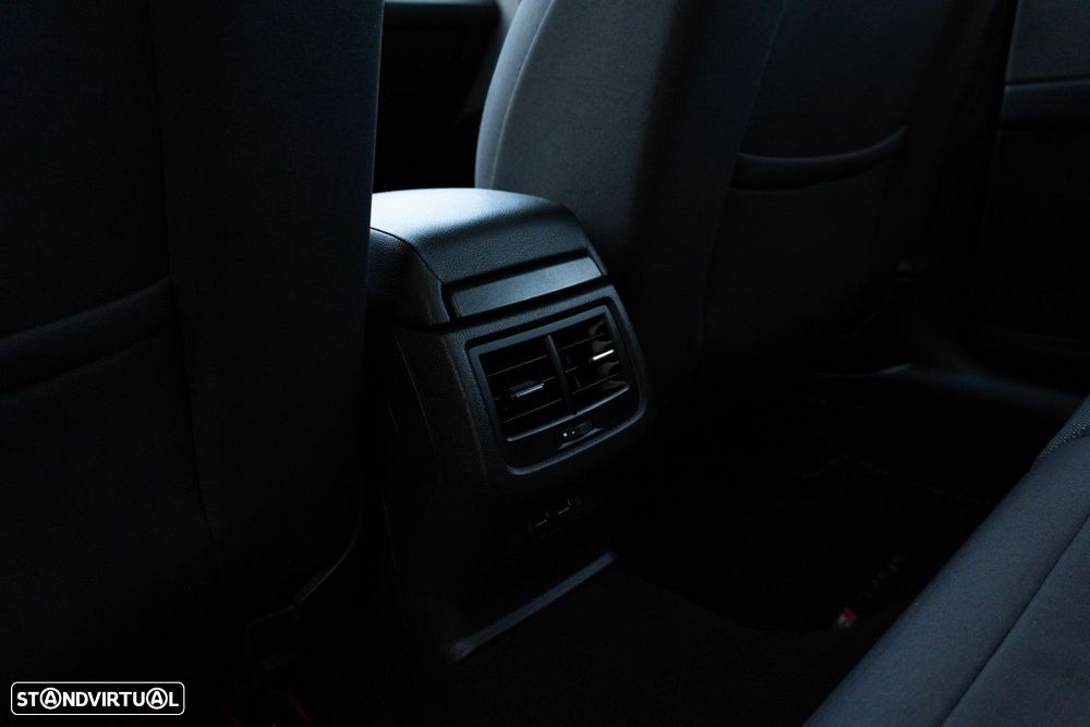 SEAT Leon 1.6 TDI S&S Style - 45