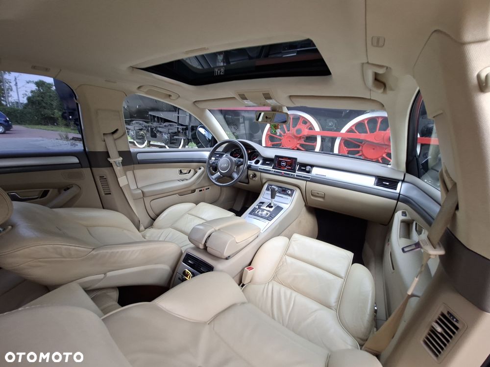 Audi A8 4.2 Quattro - 38