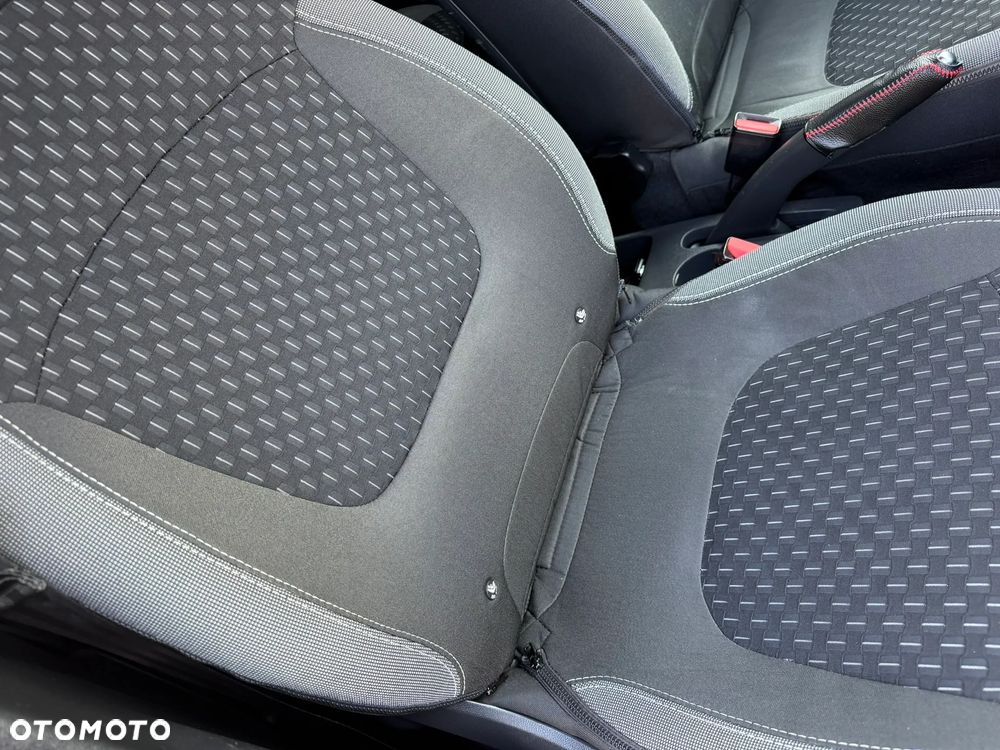 Renault Captur (ENERGY) TCe 90 INTENS - 32