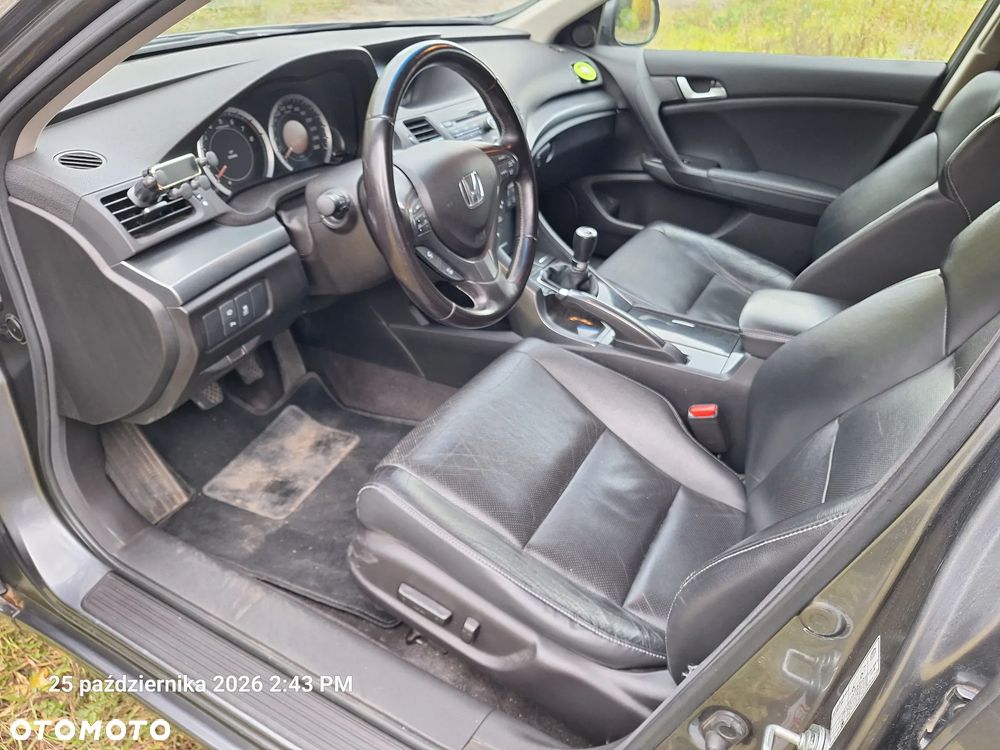 Honda Accord 2.0 Executive - 19