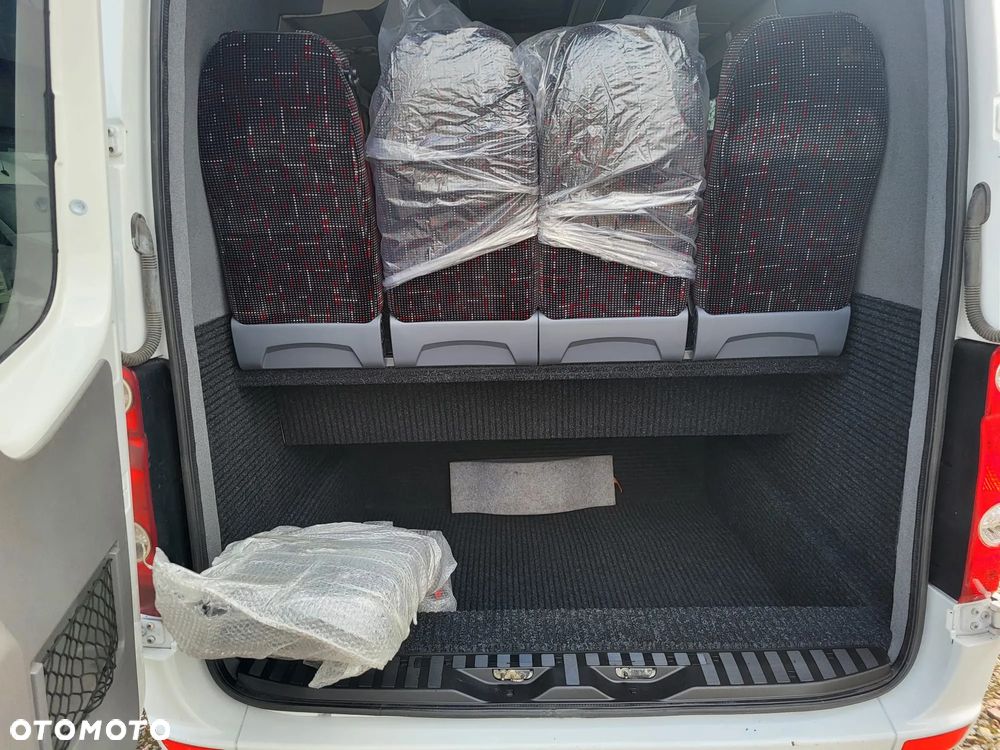Volkswagen Crafter 24 - miejsca + 3 stojące - 7