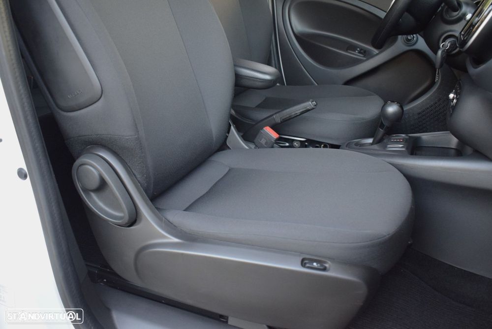 Smart ForFour EQ Business Solution - 40