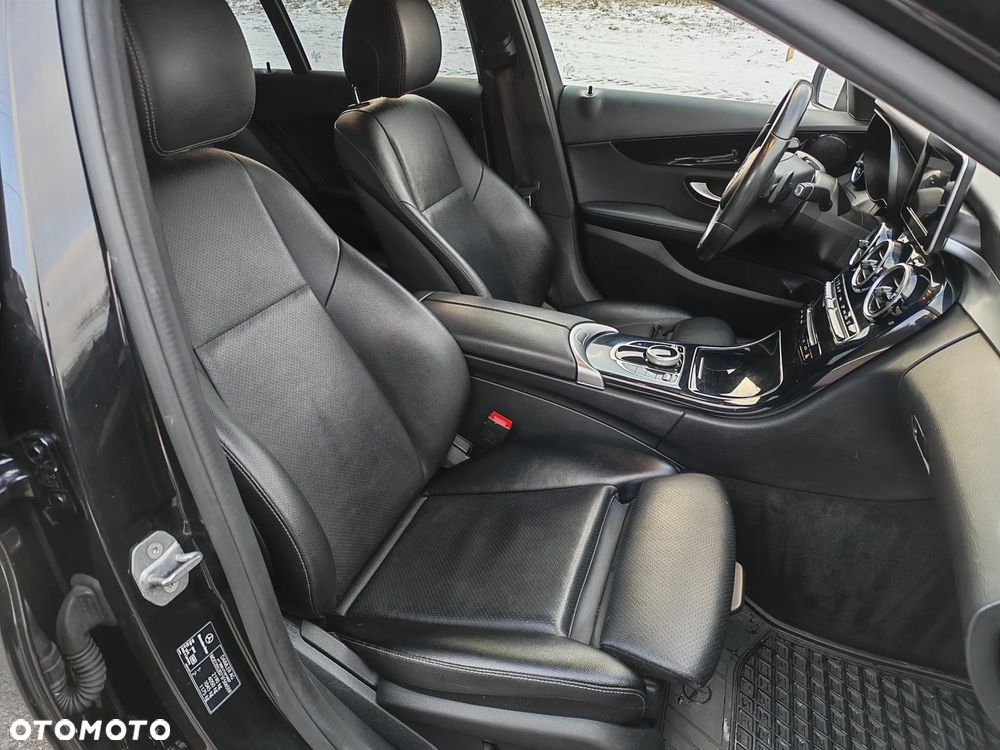 Mercedes-Benz Klasa C 200 d 7G-TRONIC - 33