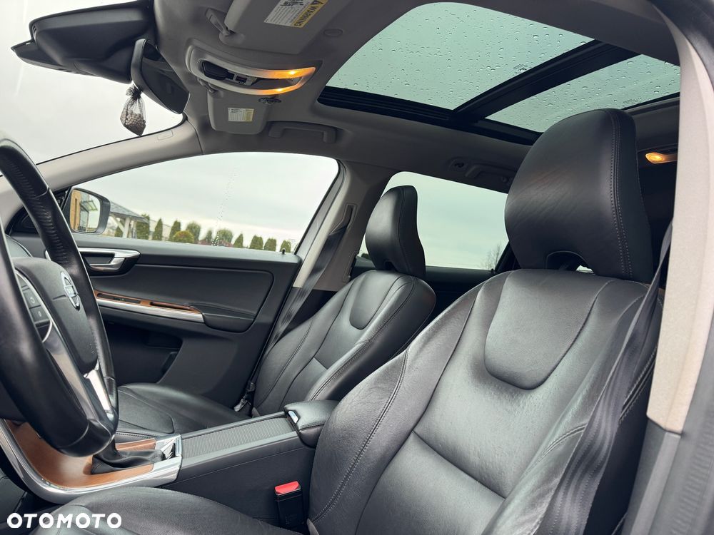 Volvo XC 60 T5 AWD Geartronic Summum - 12