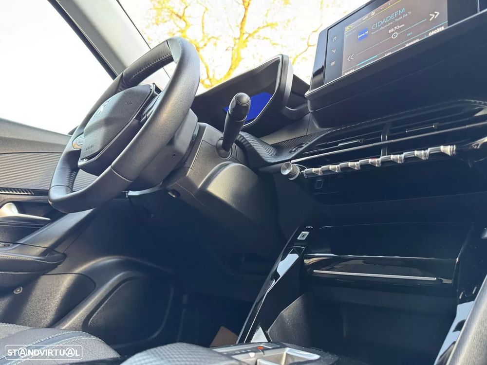 Peugeot e-2008 50 kWh Allure - 40