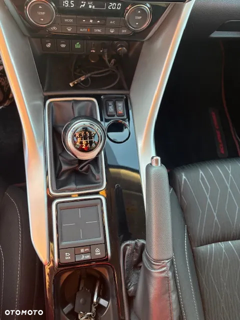Mitsubishi Eclipse Cross 1.5 T GPF Intense - 17