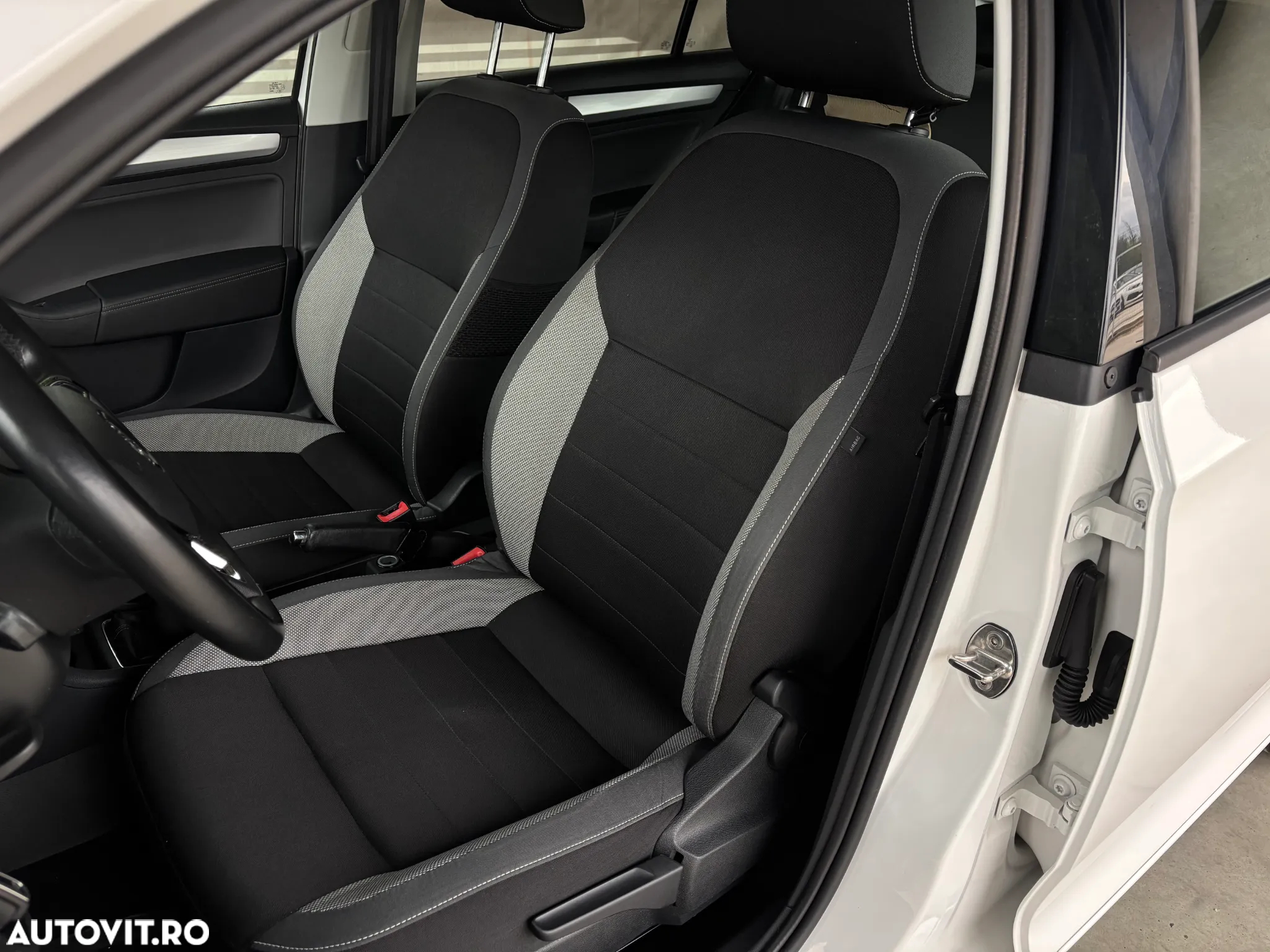 Skoda RAPID 1.0 TSI Ambition - 30