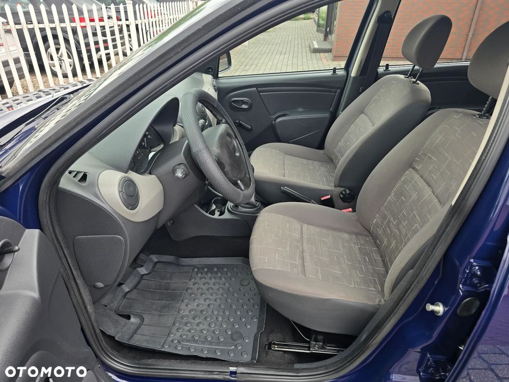 Dacia Sandero - 9