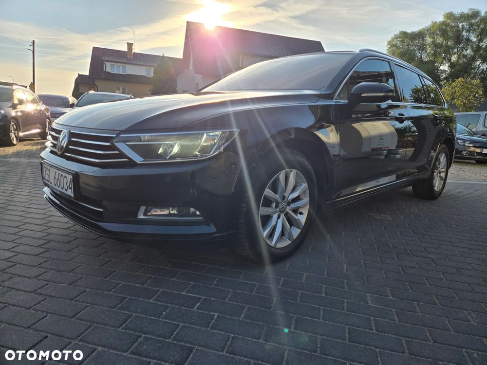 Volkswagen Passat 2.0 TDI SCR DSG Comfortline - 12