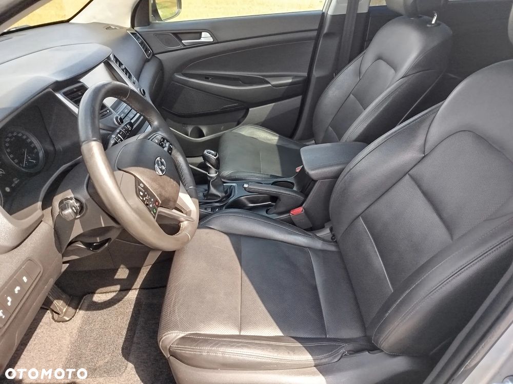 Hyundai Tucson blue 1.7 CRDi 2WD Passion - 9