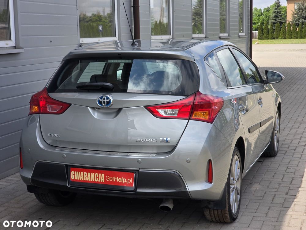Toyota Auris 1.8 HSD Luna - 12