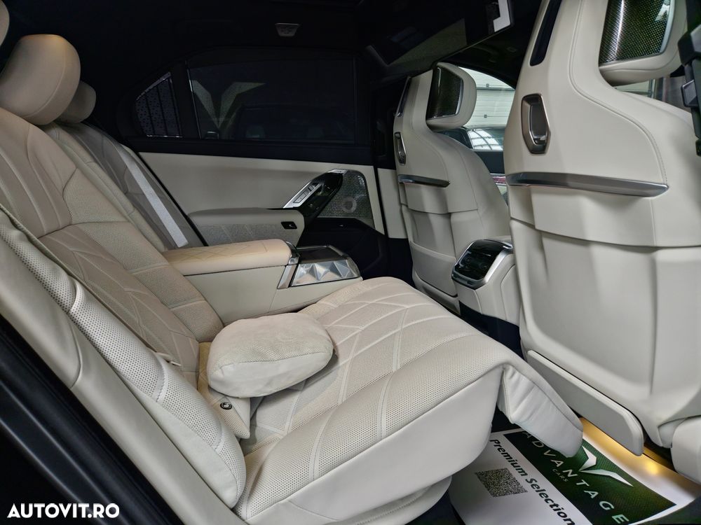 BMW M7 M760e xDrive - 6