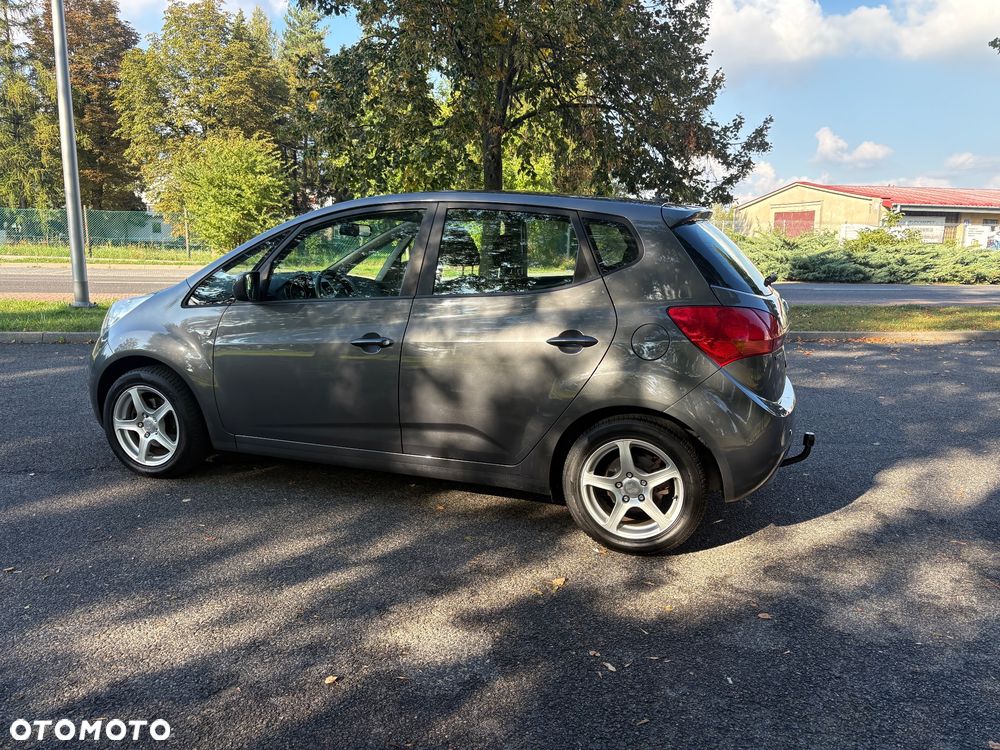 Kia Venga 1.4 CVVT Business Line - 10