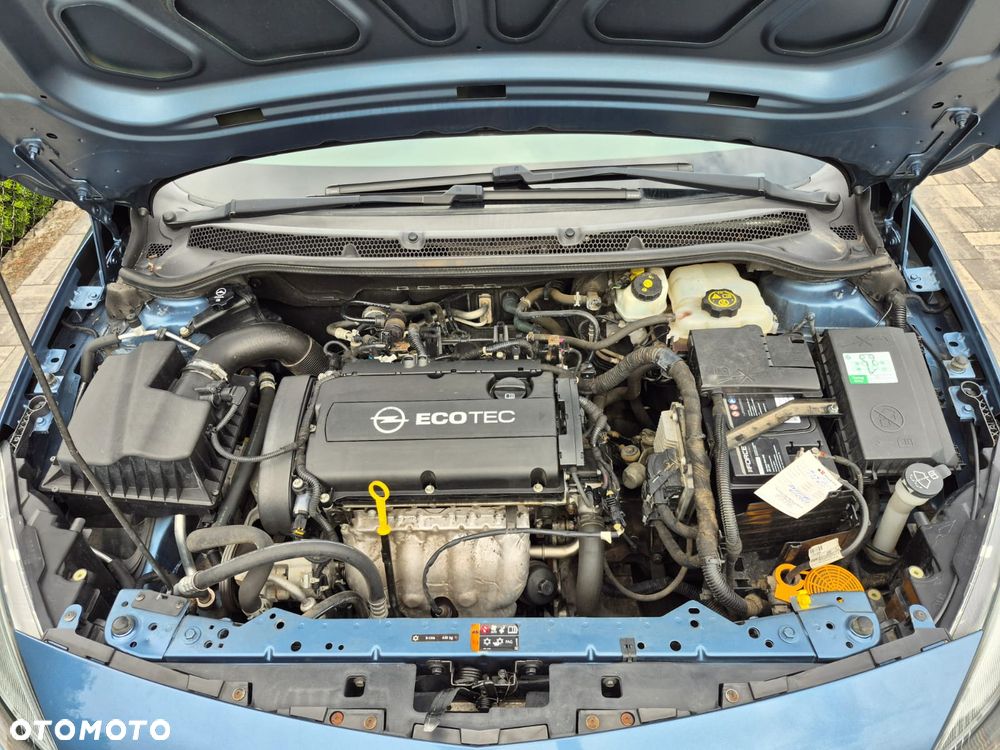 Opel Astra 1.6 Cosmo - 21
