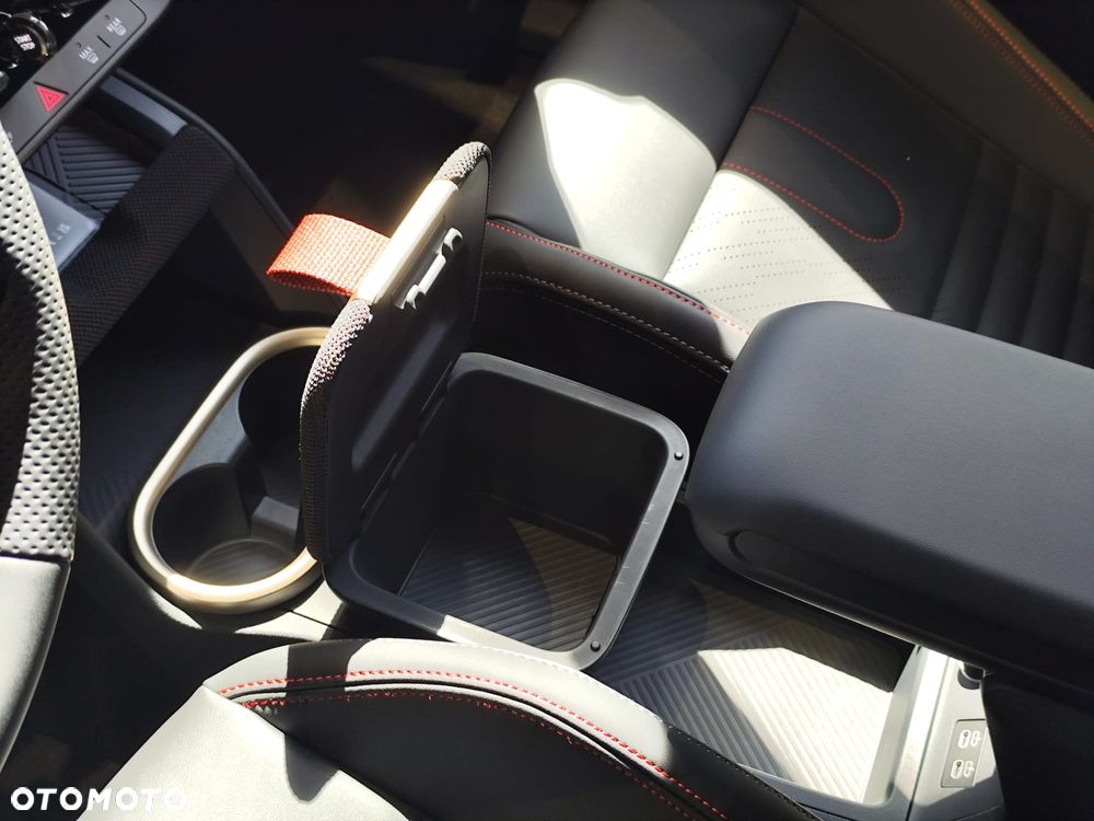 MINI Countryman SE ALL4 66.5kWh Linia Essential - 27