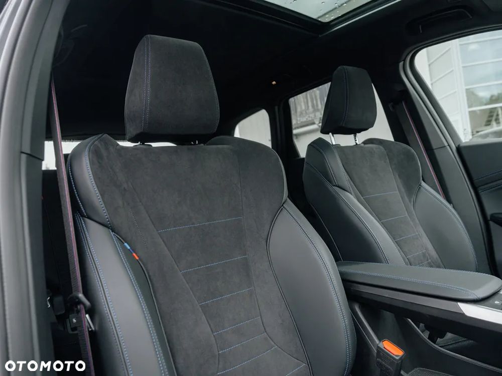 BMW X1 xDrive30e M Sportpaket - 12