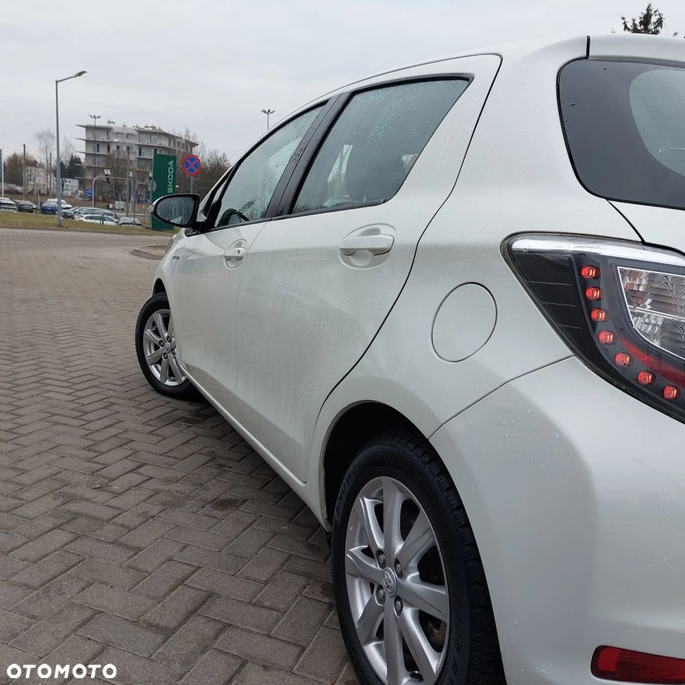 Toyota Yaris Hybrid 100 Life - 7