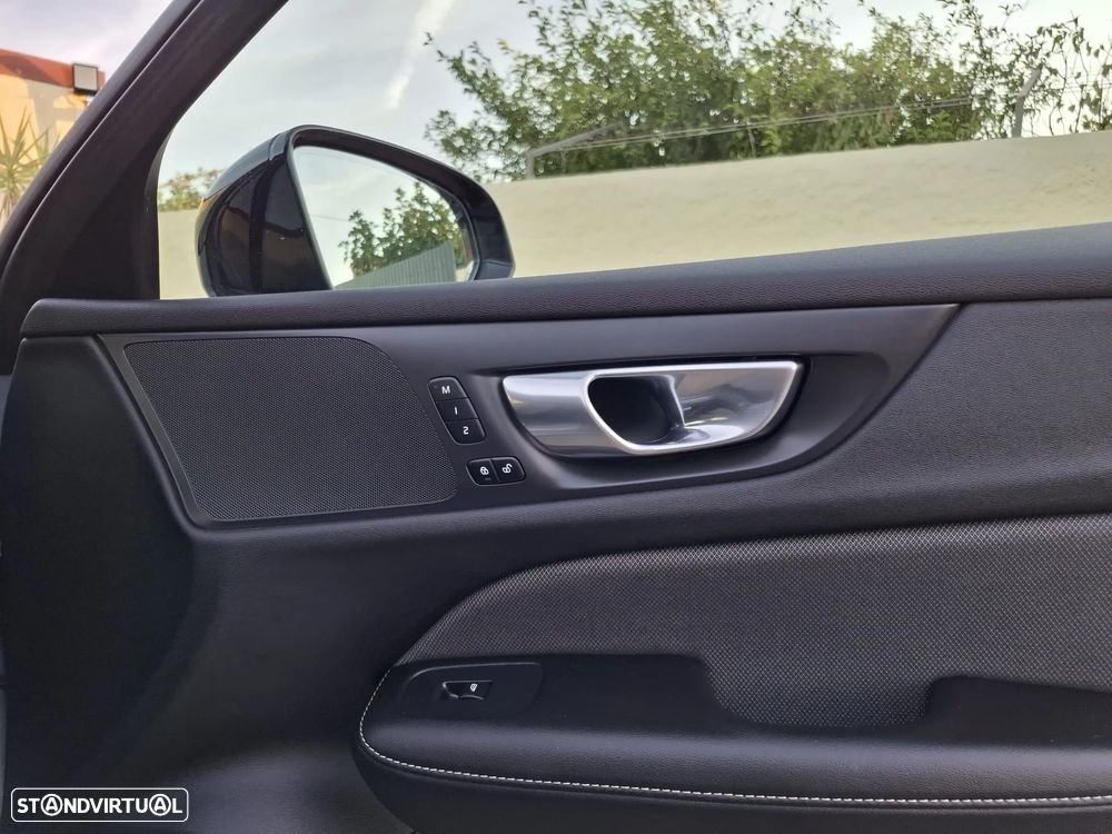 Volvo V60 2.0 T6 AWD TE R-Design - 46