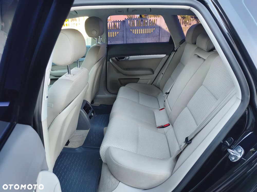 Audi A6 Avant 2.0 TDI - 24