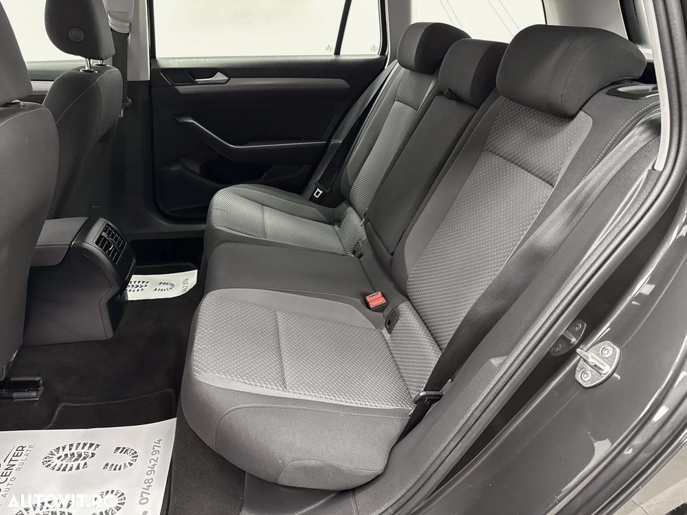 Volkswagen Passat 2.0 TDI SCR Business - 19