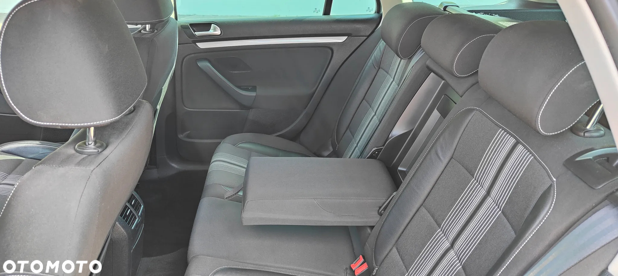 Volkswagen Golf Variant 1.6 TDI DPF MATCH - 34