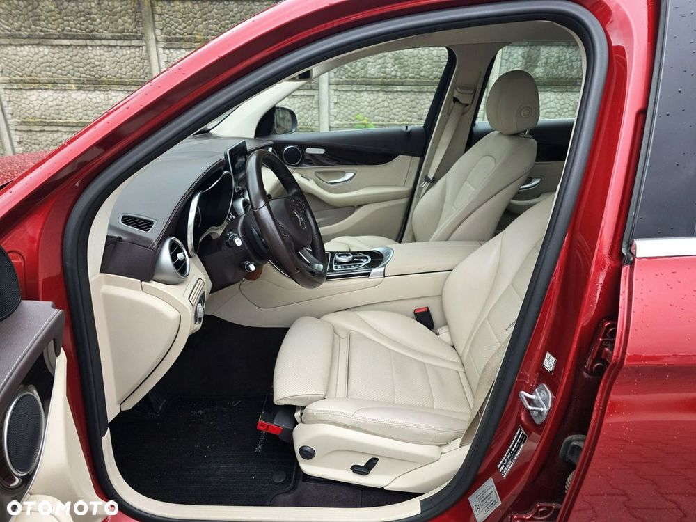 Mercedes-Benz GLC 220 d 4Matic 9G-TRONIC - 9