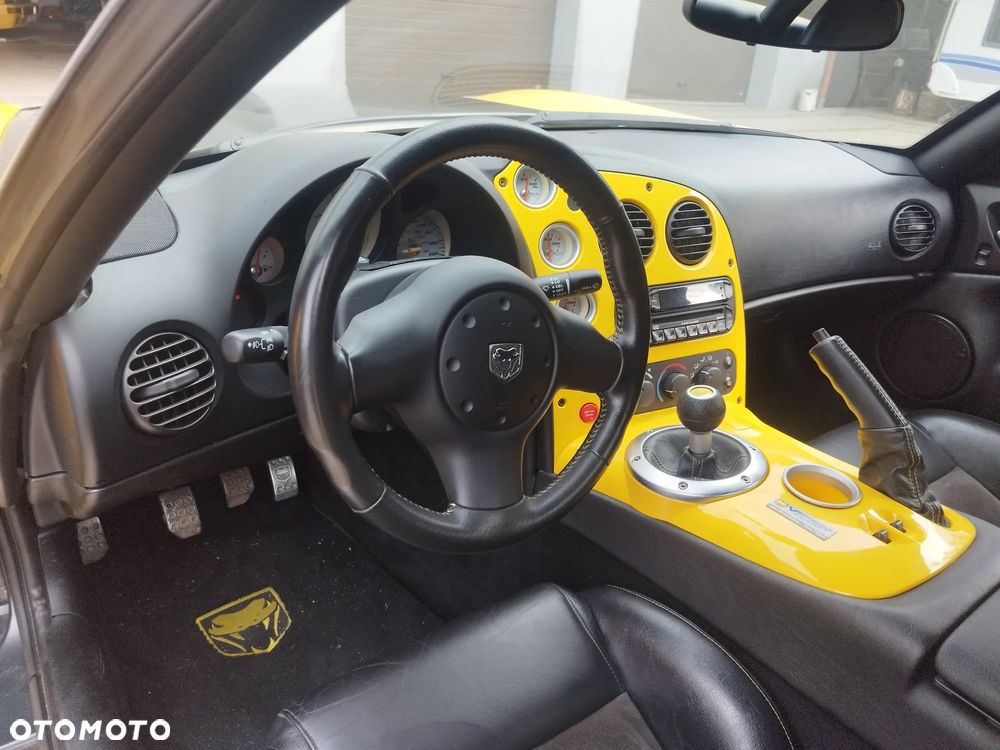 Dodge Viper - 17