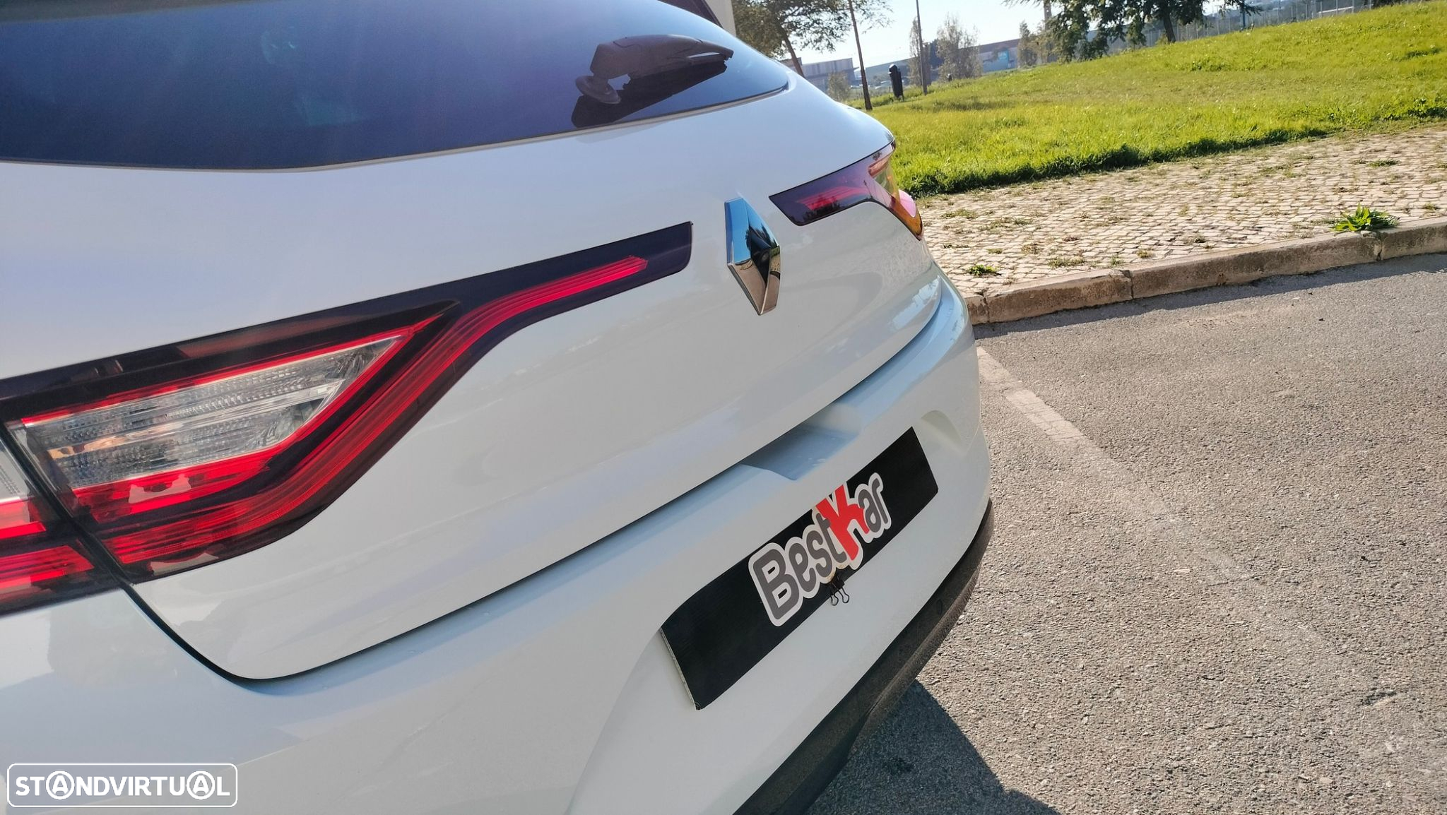 Renault Mégane BLUE dCi 115 EDC Deluxe-Pack LIMITED - 37