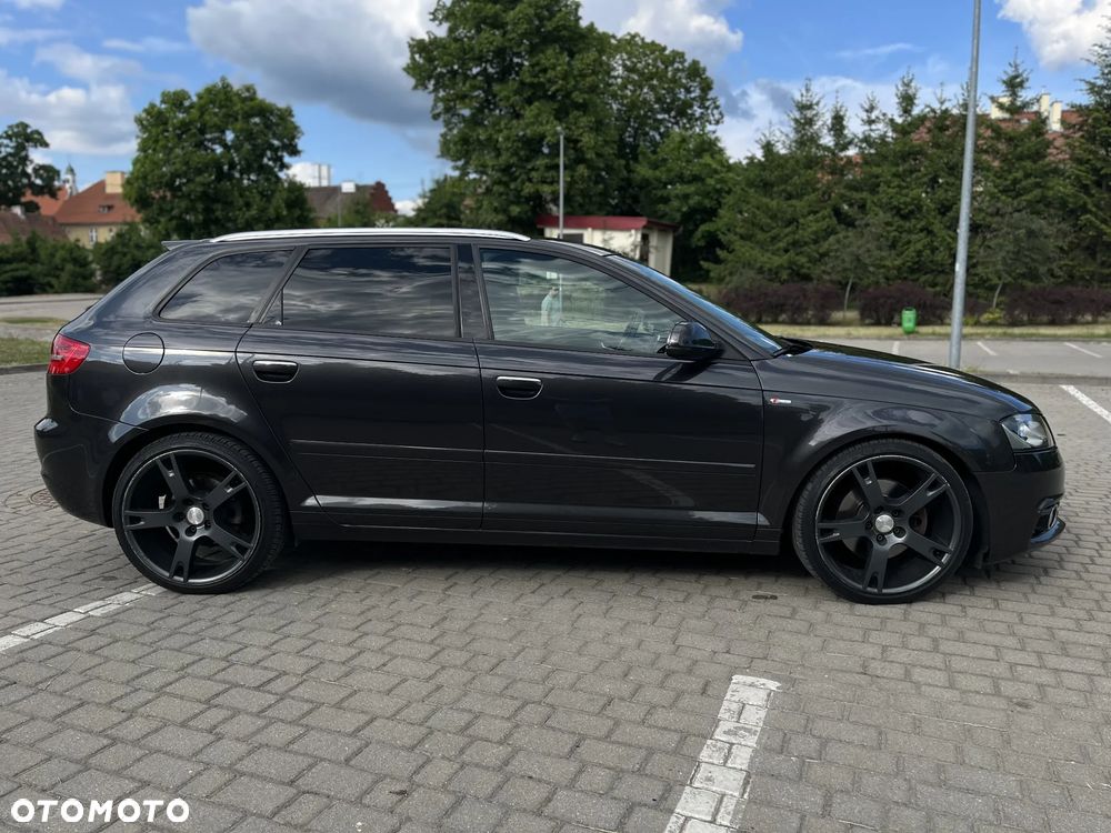 Audi A3 Sportback 2.0 TDI DPF quattro S line Sportpaket plus - 4