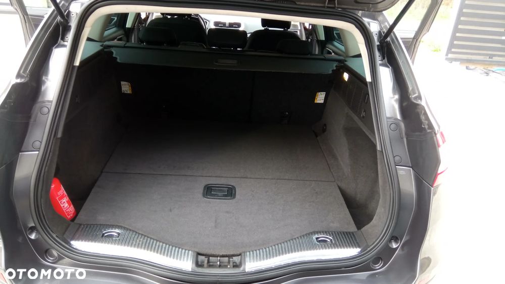 Ford Mondeo - 24