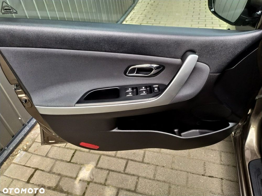 Kia Ceed 1.6 GDI Dream Team Edition - 16