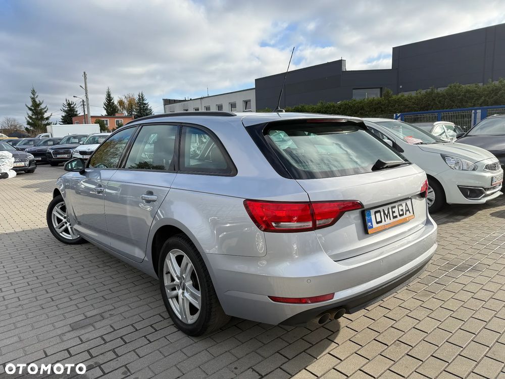Audi A4 Avant - 4