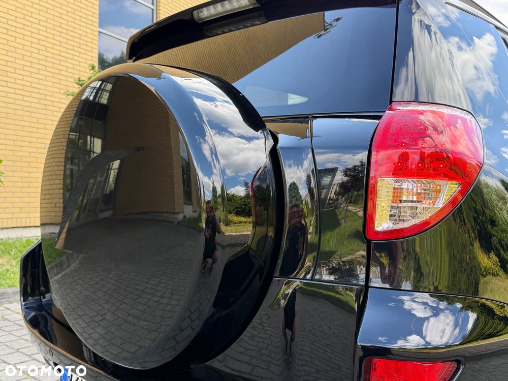 Toyota RAV4 2.2 D-4D Prestige - 25